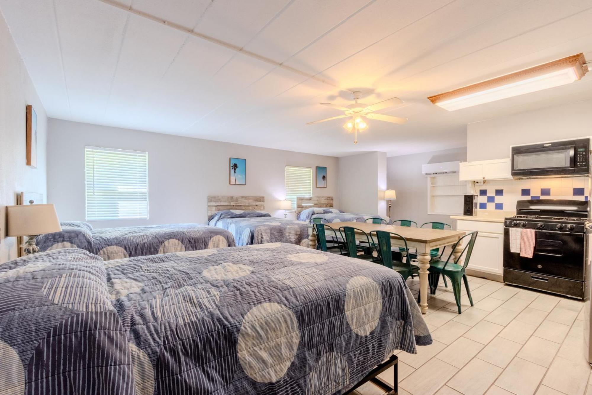 Shark Reef Resort Motel & Cottages Port Aransas Kültér fotó
